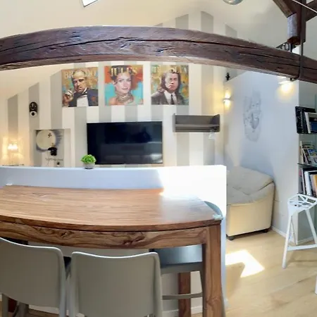 Movie Loft Art - Piccolo Attico In Centro Con Parcheggio Privato Ascoli Piceno
