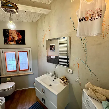 Loft Con Parcheggio Privato In Centro - Movie Loft Art