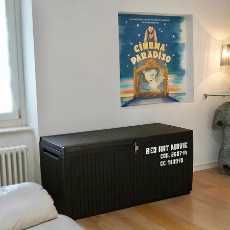Loft Con Parcheggio Privato In Centro - Movie Loft Art Guest house