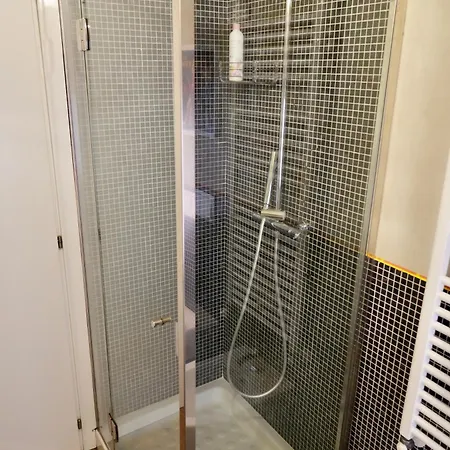 Movie Loft Art - Piccolo Attico In Centro Con Parcheggio Privato * Ascoli Piceno